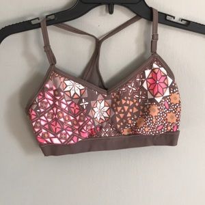 Aerie geometric patterned sports bra